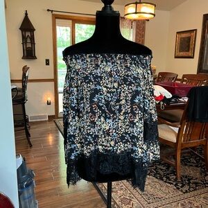 Scoop NYC Floral Off-On Shoulder Top with Lace Trim